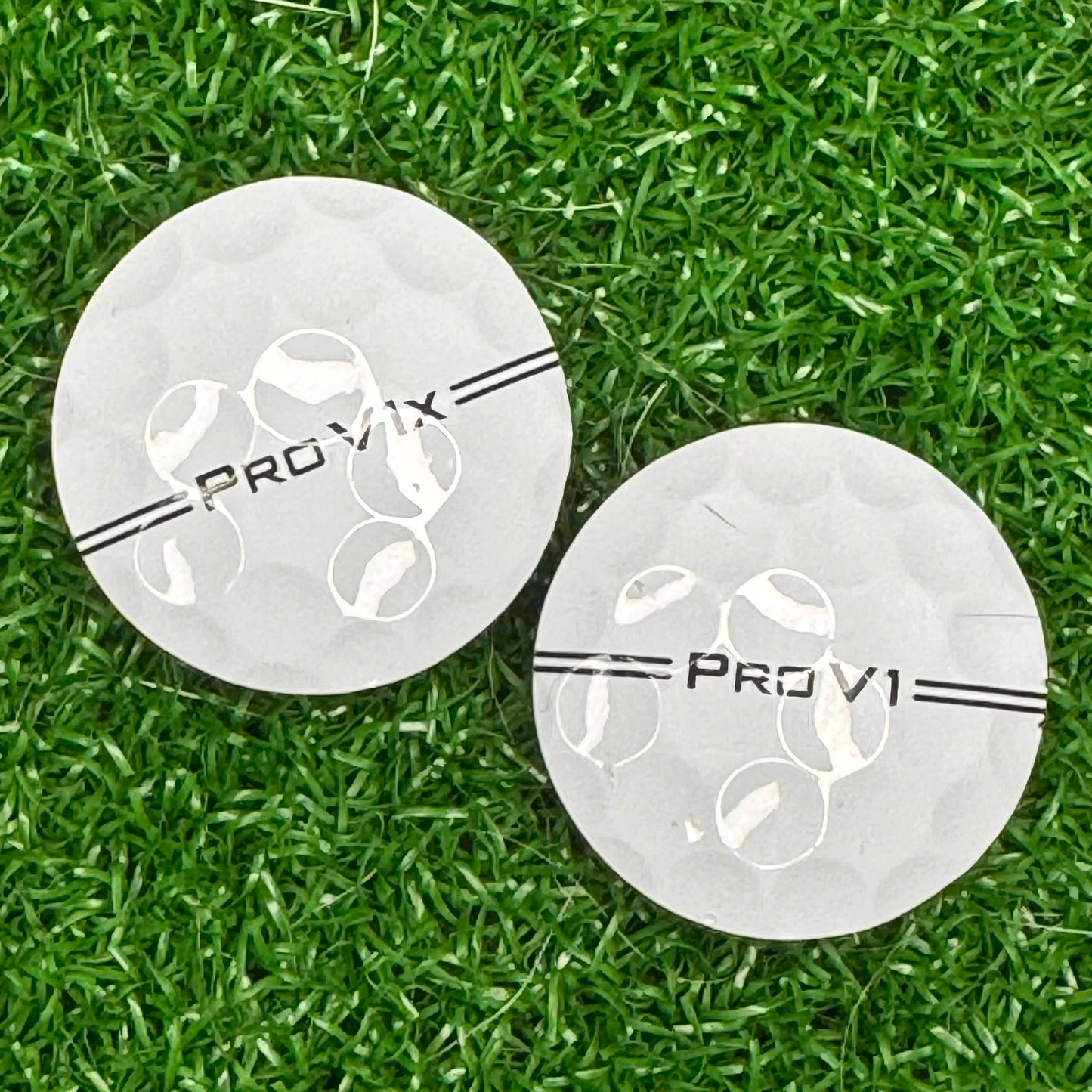 Nubbin Golf Ball Marker: Titleist Alignment - Nubbin Golf Ball Marker: Titleist Alignment - GolfBallGuts